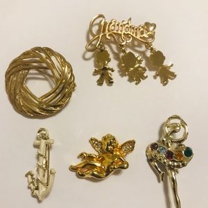 Vintage to new brooches set of 5